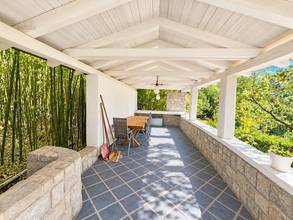 Thumbnail von House with two residential units, large garden, and unobstructed sea view