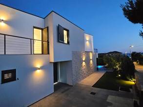 Thumbnail von Newly built villa with swimming pool and sea view, 250 meters to the beach