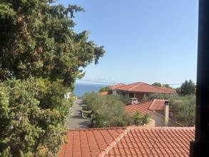 Thumbnail von House with large garden and sea view near the beach
