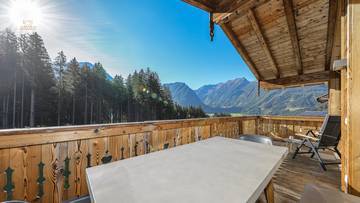 Thumbnail von National Park Chalet in a dreamlike peaceful location