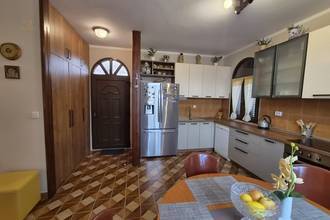 Thumbnail von House made of Brac stone with three separate units and sea view