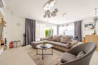 Thumbnail von Modern villa with heated pool, furnished and move-in ready