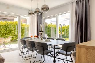 Thumbnail von Modern villa with heated pool, furnished and move-in ready
