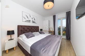 Thumbnail von Modern villa with heated pool, furnished and move-in ready