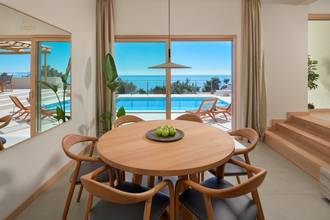 Thumbnail von Modern villa with swimming pool, terraces, and wide sea view