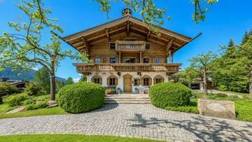 Thumbnail von Unique luxury estate in prime location