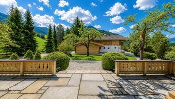 Thumbnail von Unique luxury estate in prime location