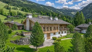 Thumbnail von Unique luxury estate in prime location
