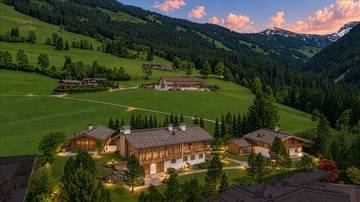 Thumbnail von Unique luxury estate in prime location
