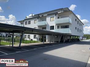NEUER PREIS! Neuwertige 3-Zimmer Wohnung mit großen Balkon & Carport!