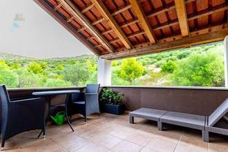 Thumbnail von Detached house with three studios and sea view in a natural setting