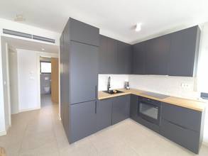 Thumbnail von Modernly equipped apartment with sea view, terrace, and parking space