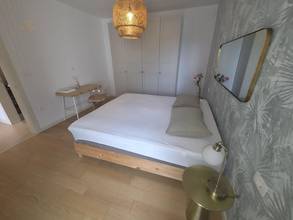 Thumbnail von Modernly equipped apartment with sea view, terrace, and parking space