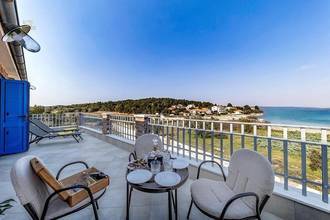 Thumbnail von Furnished natural stone villa with pool, guesthouse, and sea view