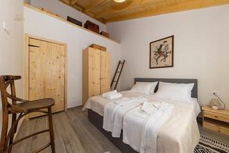 Thumbnail von Furnished natural stone villa with pool, guesthouse, and sea view