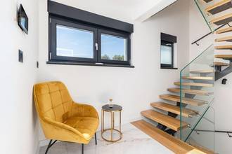 Thumbnail von New terraced houses with a pool, rooftop terrace, and summer kitchen