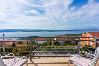 Thumbnail von Two-family house with two apartments, garage, and view over the Kvarner Bay