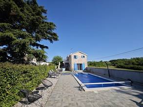 Thumbnail von Renovated semi-detached stone house with pool