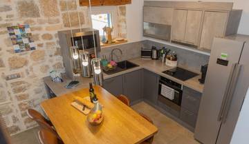 Thumbnail von Renovated semi-detached stone house with pool