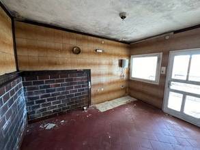 Thumbnail von Traditional townhouse with sea view - for renovation