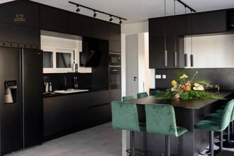 Thumbnail von New build villa with private pool, hot tub, and landscaped garden