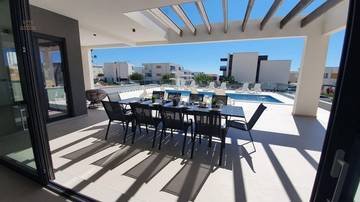 Thumbnail von Modern luxury villa with swimming pool near the beach