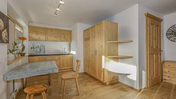 Thumbnail von Apartment building with a secondary residence in a prime location