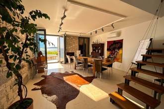 Thumbnail von Well-maintained stone house directly on the water, two units, saltwater pool