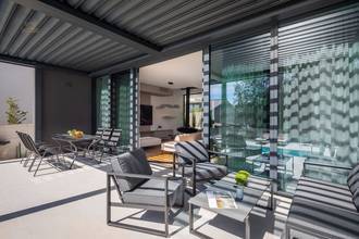 Thumbnail von Newly built luxury villa, fully furnished, heated ceramic pool, and pergola