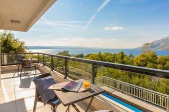 Thumbnail von Newly built villa on the hillside, two separate units, pool and Jacuzzi
