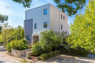 Thumbnail von Newly built villa on the hillside, two separate units, pool and Jacuzzi