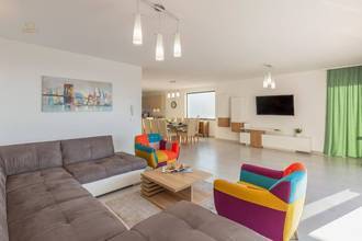 Thumbnail von Newly built villa on the hillside, two separate units, pool and Jacuzzi