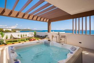 Thumbnail von Newly built luxury villa with hot tub and unobstructed lake view