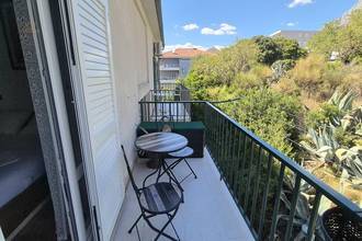 Thumbnail von Spacious two-level apartment with loggia, balcony, and sea view