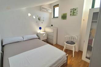 Thumbnail von Spacious two-level apartment with loggia, balcony, and sea view