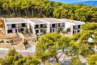 Thumbnail von New apartment on two levels with private garden, terraces, and parking space