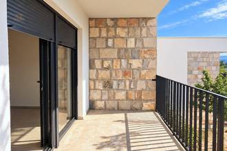Thumbnail von New apartment on two levels with private garden, terraces, and parking space