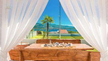 Thumbnail von Exceptional property with a pool, Jacuzzi, tennis court, and children's playground