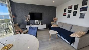 Thumbnail von Furnished apartment at the harbor, balcony with unobstructed water view