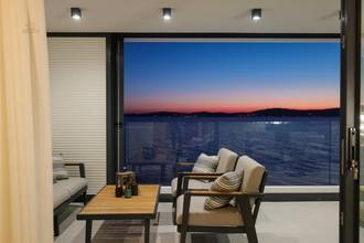 Thumbnail von Two-story penthouse directly on the water, rooftop terrace with infinity pool