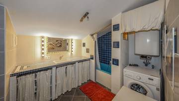 Thumbnail von Attic apartment with a beautiful view
