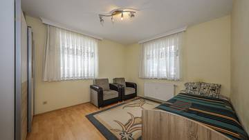 Thumbnail von Spacious garden apartment in a central quiet location