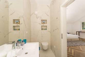 Thumbnail von Luxurious two-level penthouse with sea view
