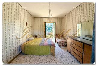 Thumbnail von Unique country house with a large property, fruit trees, and olive trees near Mistretta