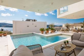 Thumbnail von Contemporary new-build villa, heated pool, wine cellar, and study