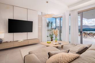 Thumbnail von Contemporary new-build villa, heated pool, wine cellar, and study
