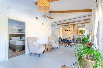 Thumbnail von Renovated stone building with pool, courtyard with pavilions, 70 meters to the water