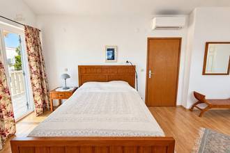 Thumbnail von Well-maintained holiday property with guest studios and a konoba, ten meters to the shore.