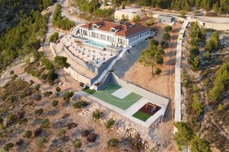 Thumbnail von Newly built villa directly on the water, 32,500 m² of land, heated swimming pool and spa