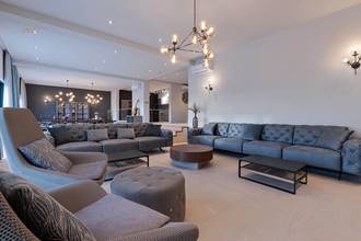 Thumbnail von Newly built villa directly on the water, 32,500 m² of land, heated swimming pool and spa